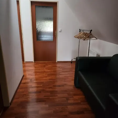 Roubenka Krkonose - Adrspach * Radvanice (Hradec Kralove)